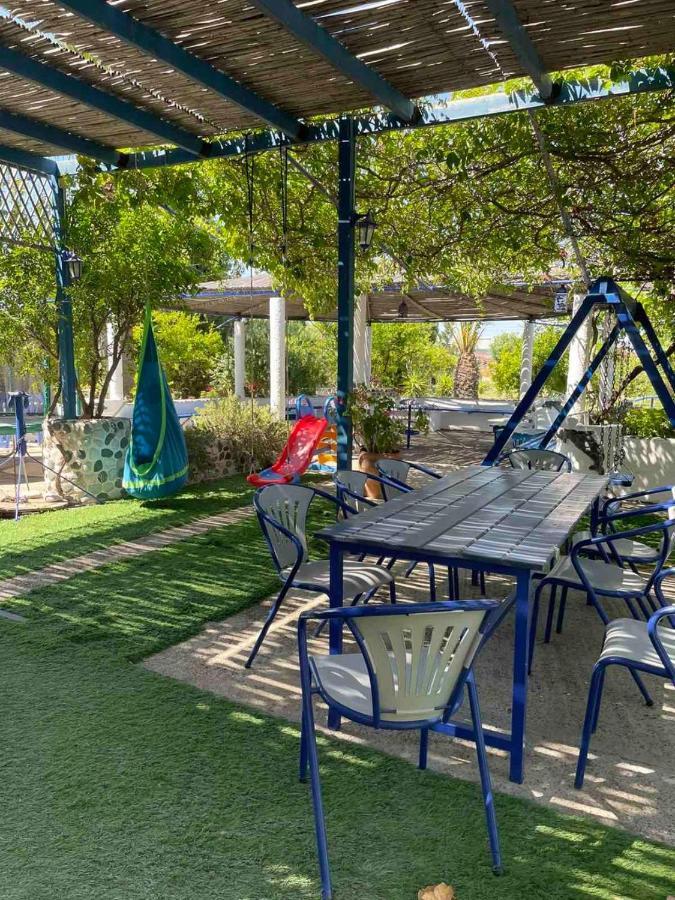 Gennadi Beach Apartments * Gennadi